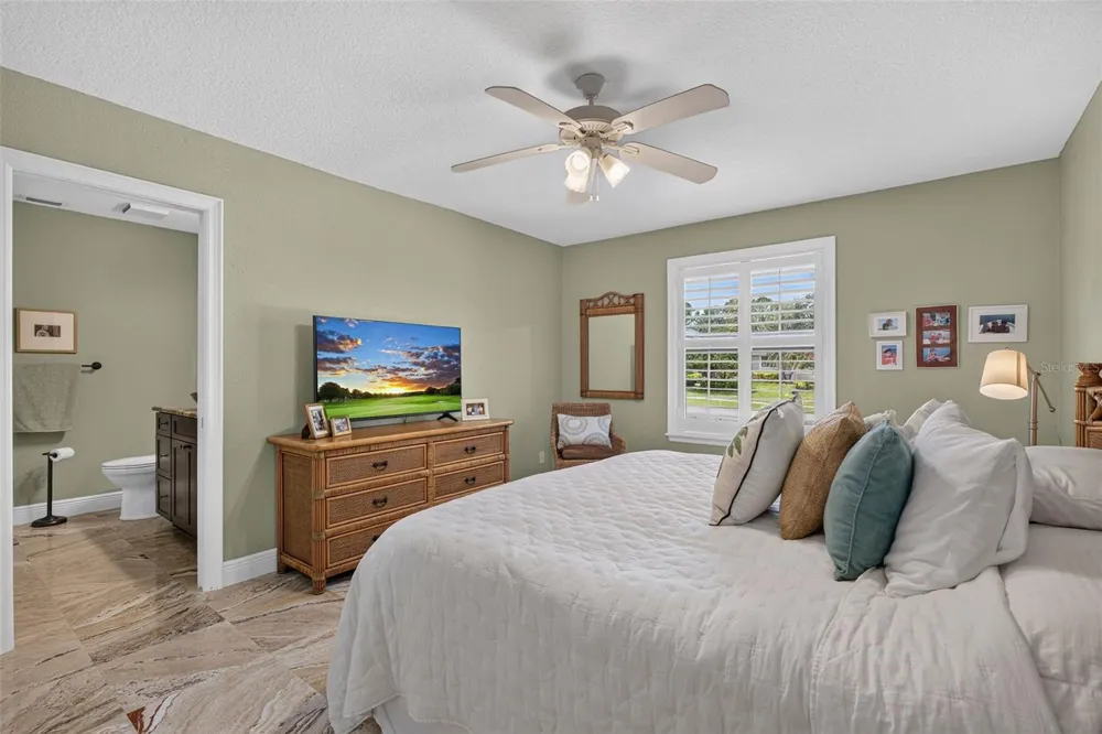 2604 ROYAL LIVERPOOL DRIVE Tarpon Springs, FL 34688