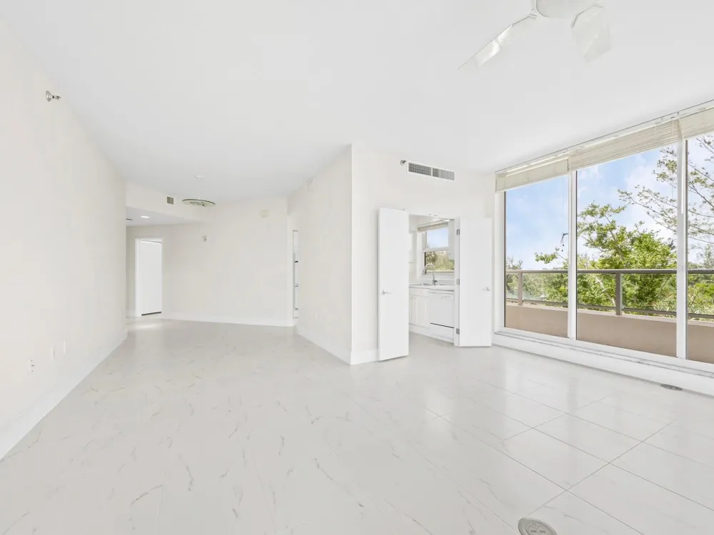 3080 GRAND BAY BOULEVARD #512 Longboat Key, FL 34228