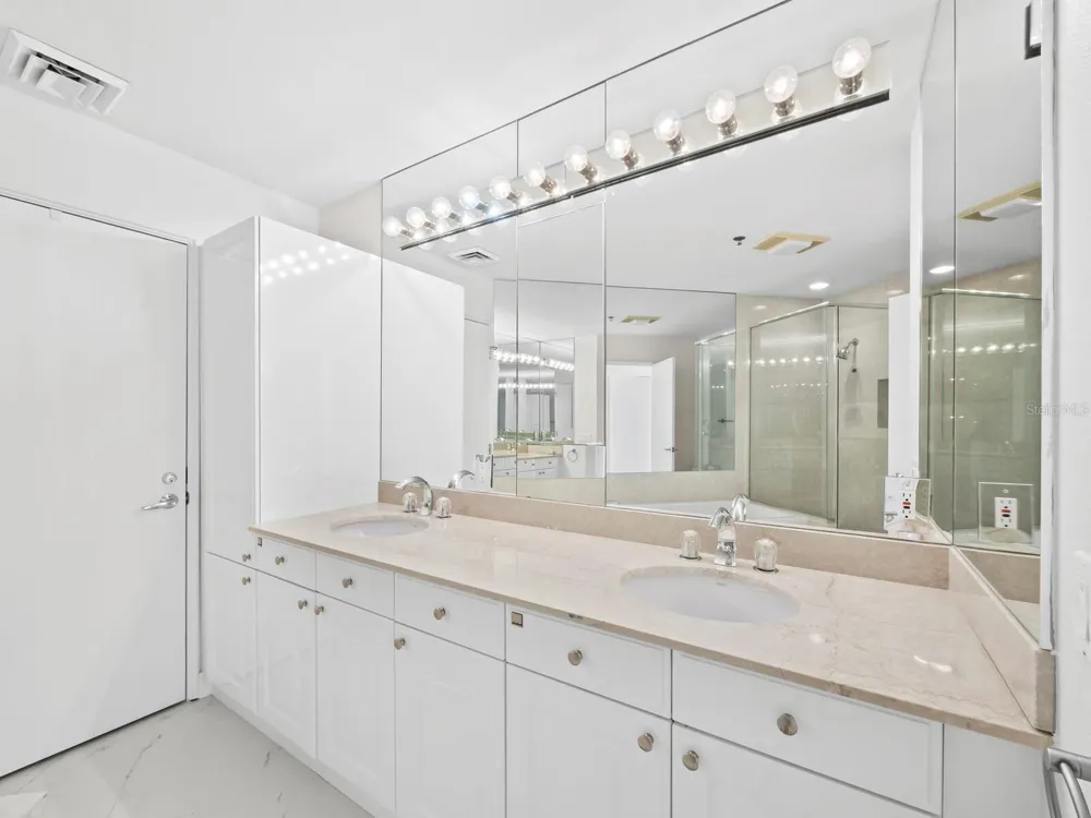 3080 GRAND BAY BOULEVARD #512 Longboat Key, FL 34228