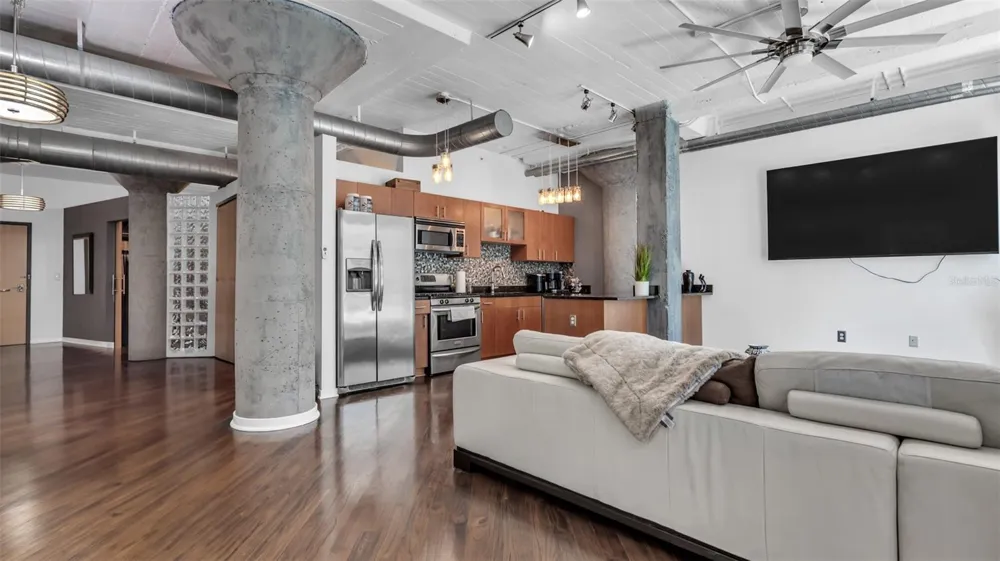101 12TH STREET #302 Tampa, FL 33602