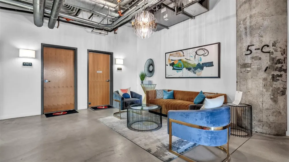 101 12TH STREET #302 Tampa, FL 33602