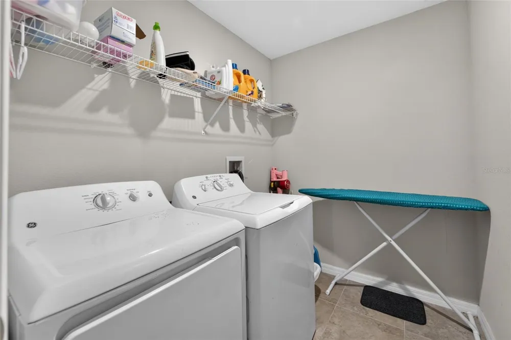 5119 WHITE CHICORY DRIVE Apollo Beach, FL 33572
