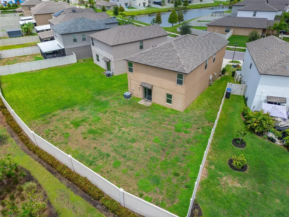 5119 WHITE CHICORY DRIVE Apollo Beach, FL 33572
