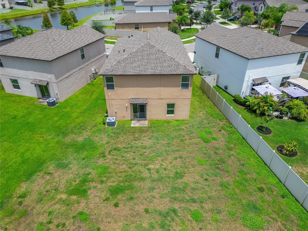 5119 WHITE CHICORY DRIVE Apollo Beach, FL 33572