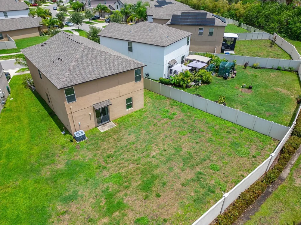 5119 WHITE CHICORY DRIVE Apollo Beach, FL 33572