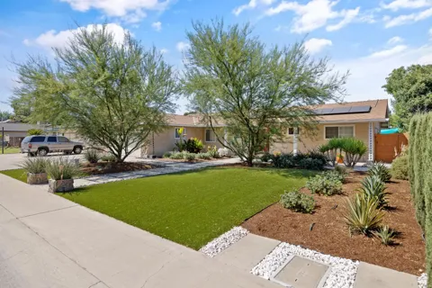 3500 W Hillsdale Avenue
