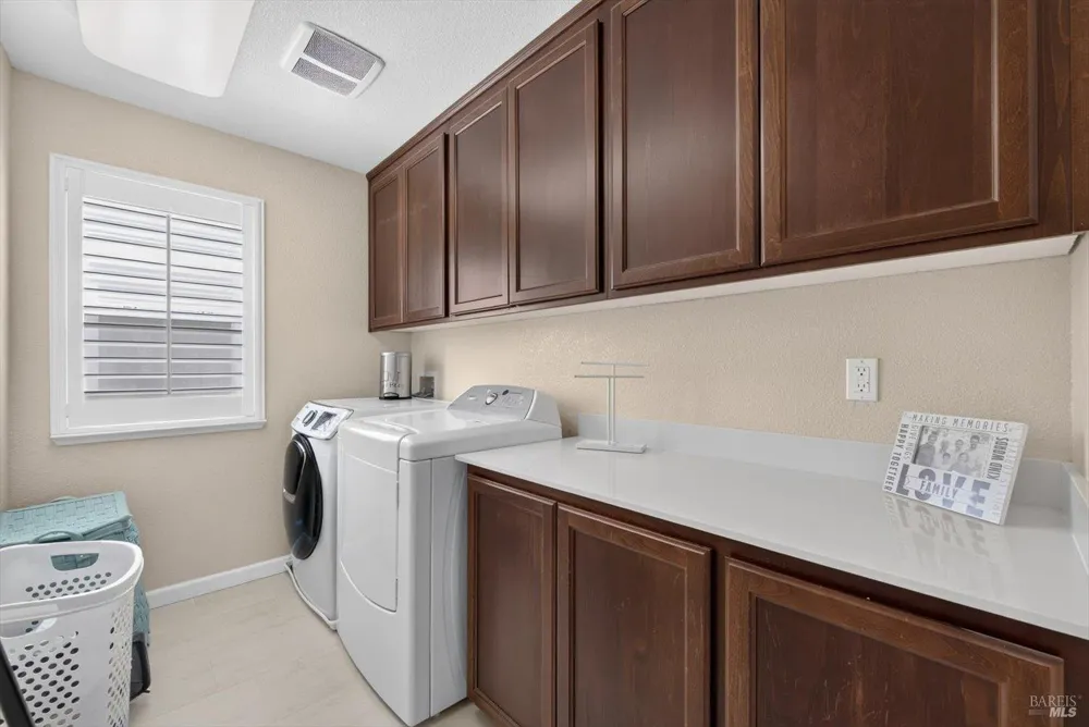 665 Brazelton Circle Vacaville, CA 95688