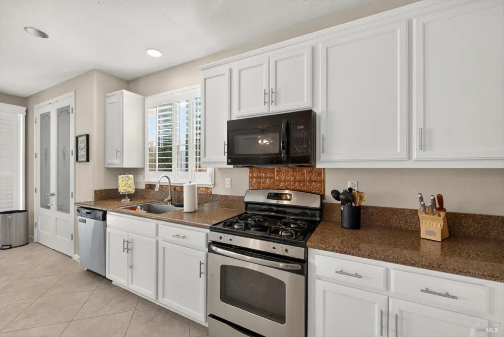 665 Brazelton Circle Vacaville, CA 95688