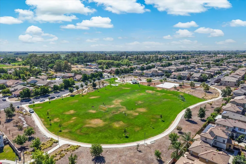 665 Brazelton Circle Vacaville, CA 95688