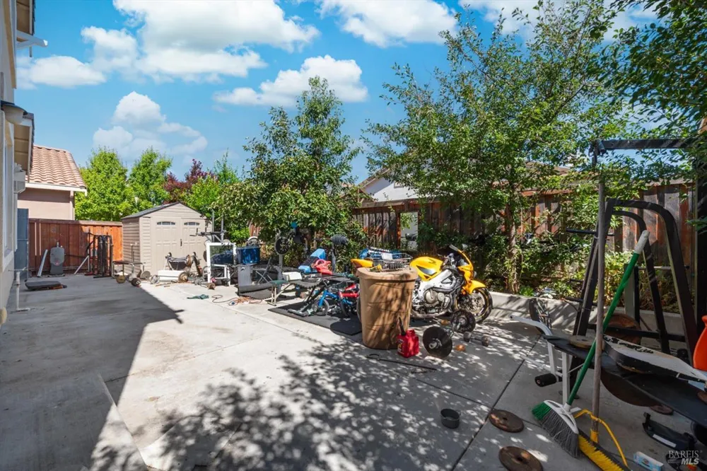 665 Brazelton Circle Vacaville, CA 95688