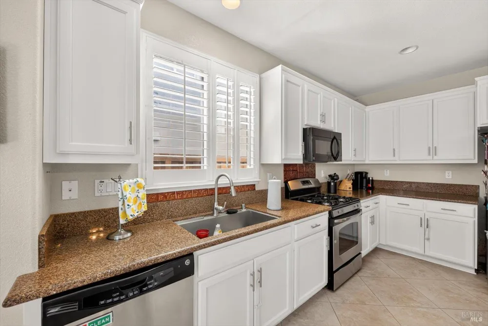 665 Brazelton Circle Vacaville, CA 95688