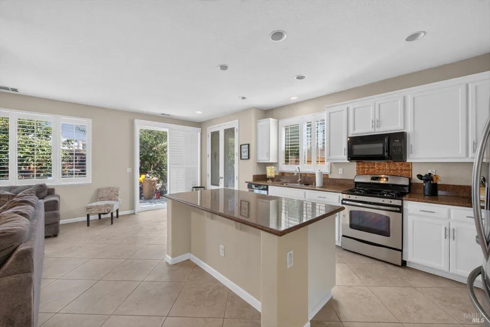 665 Brazelton Circle Vacaville, CA 95688