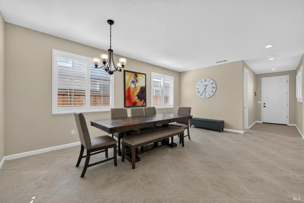 665 Brazelton Circle Vacaville, CA 95688
