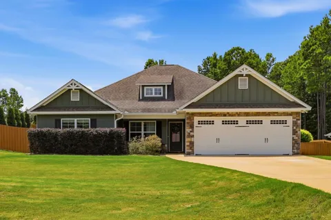 179 Lee Road 2210