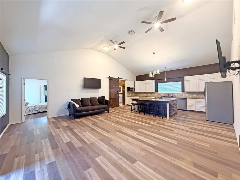 129 S Verne Street Rockport, TX 78382