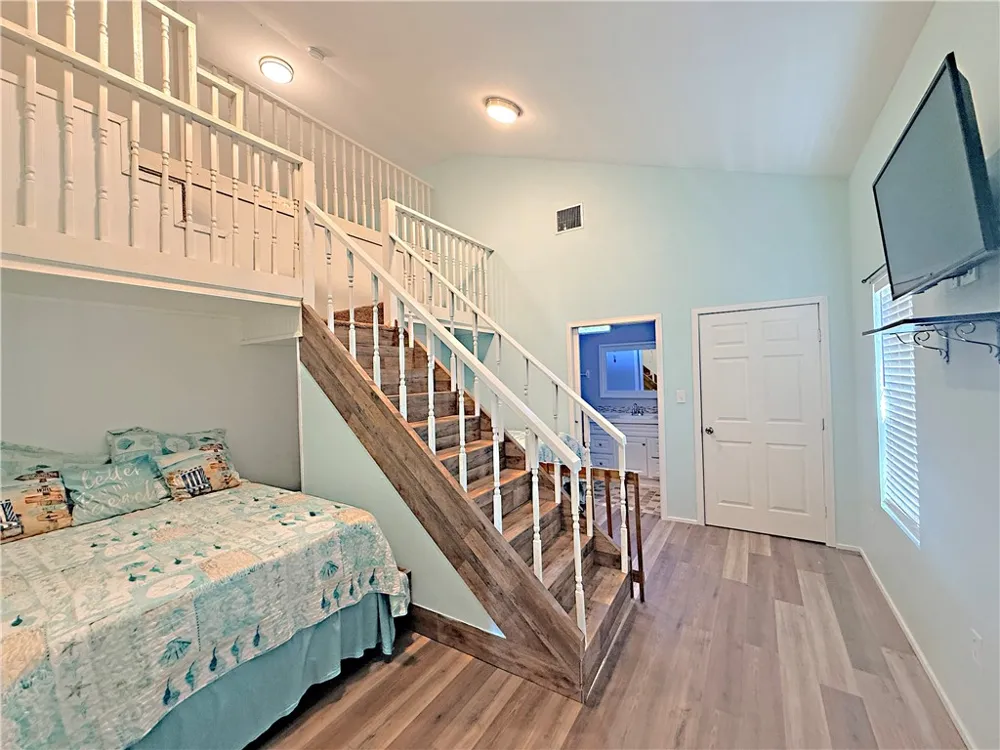 129 S Verne Street Rockport, TX 78382