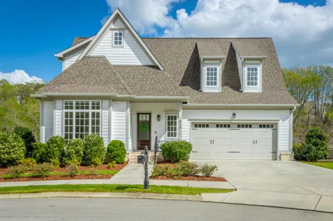 813 Blissfield Court