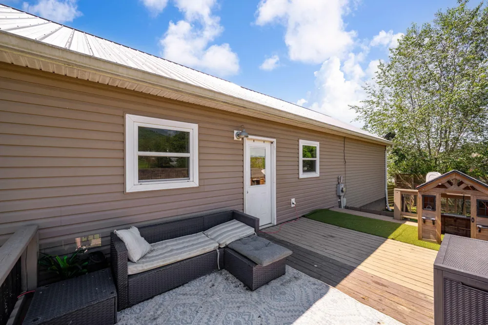 221 Hill Circle Dunlap, TN 37327