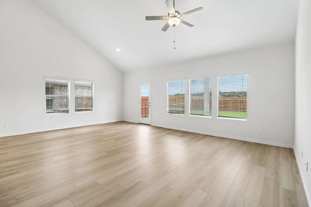 2124 Santa Anita Street Seagoville, TX 75159