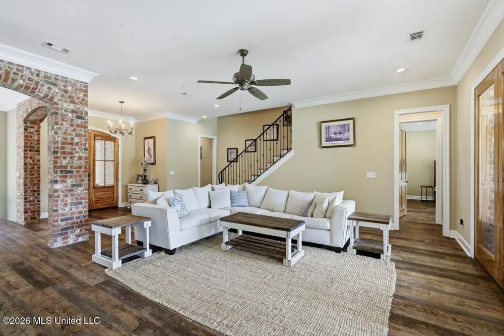 329 Pennebaker Road Vicksburg, MS 39183