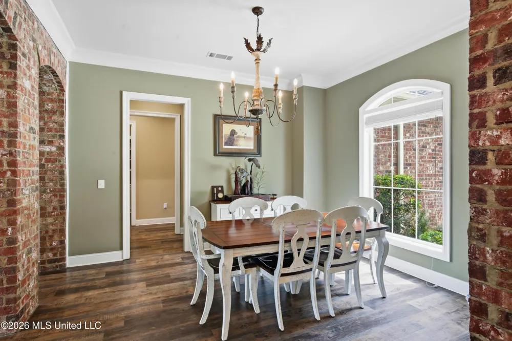 329 Pennebaker Road Vicksburg, MS 39183