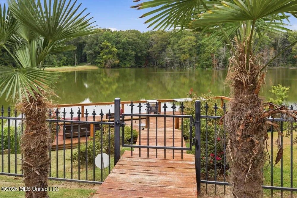 329 Pennebaker Road Vicksburg, MS 39183