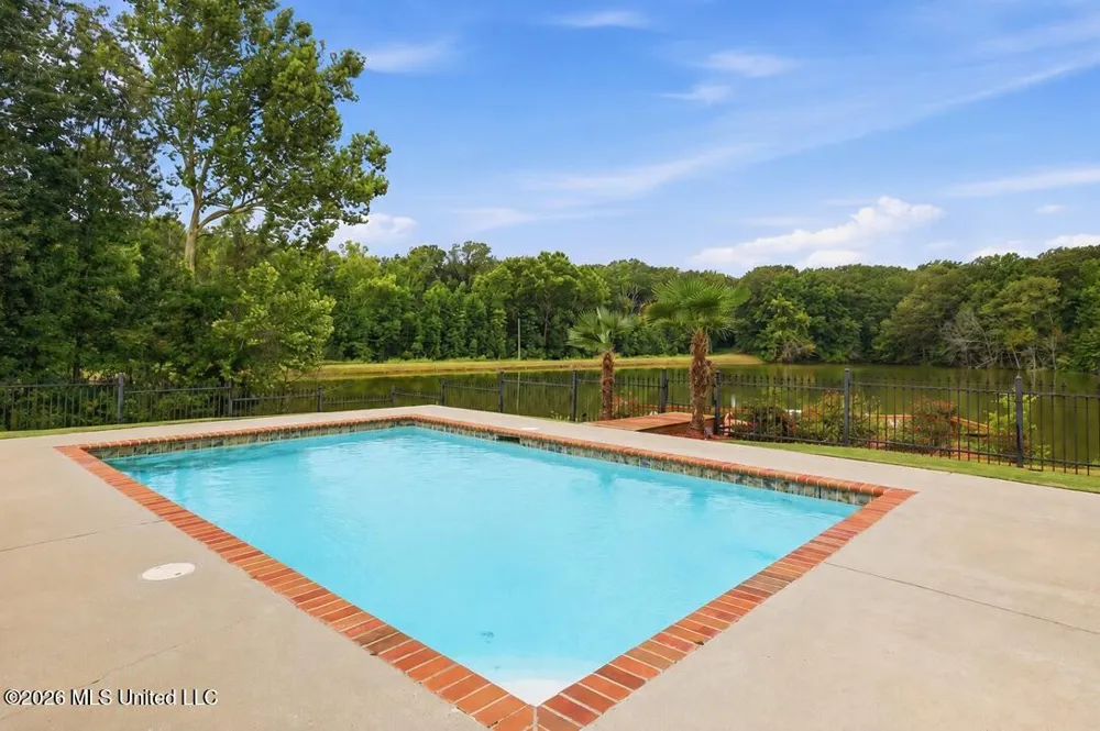 329 Pennebaker Road Vicksburg, MS 39183