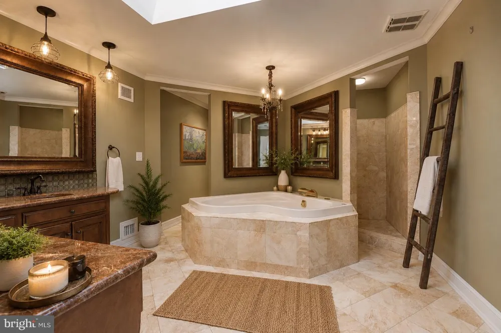 11501 SKIPWITH LANE Potomac, MD 20854