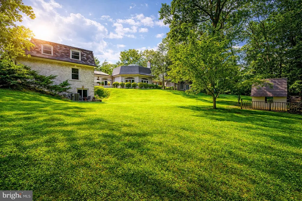 11501 SKIPWITH LANE Potomac, MD 20854
