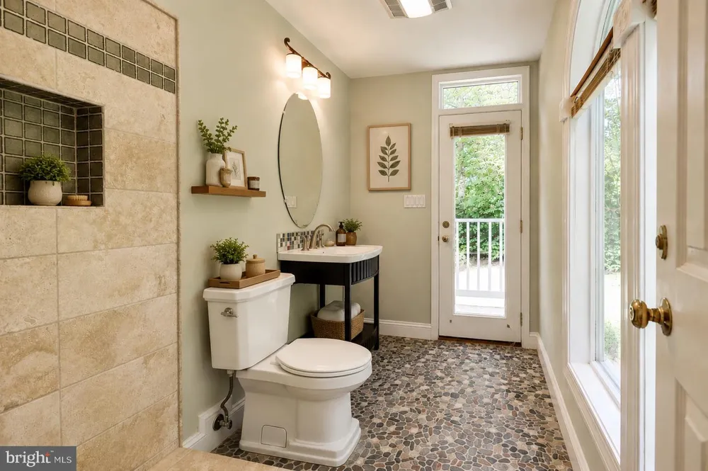 11501 SKIPWITH LANE Potomac, MD 20854