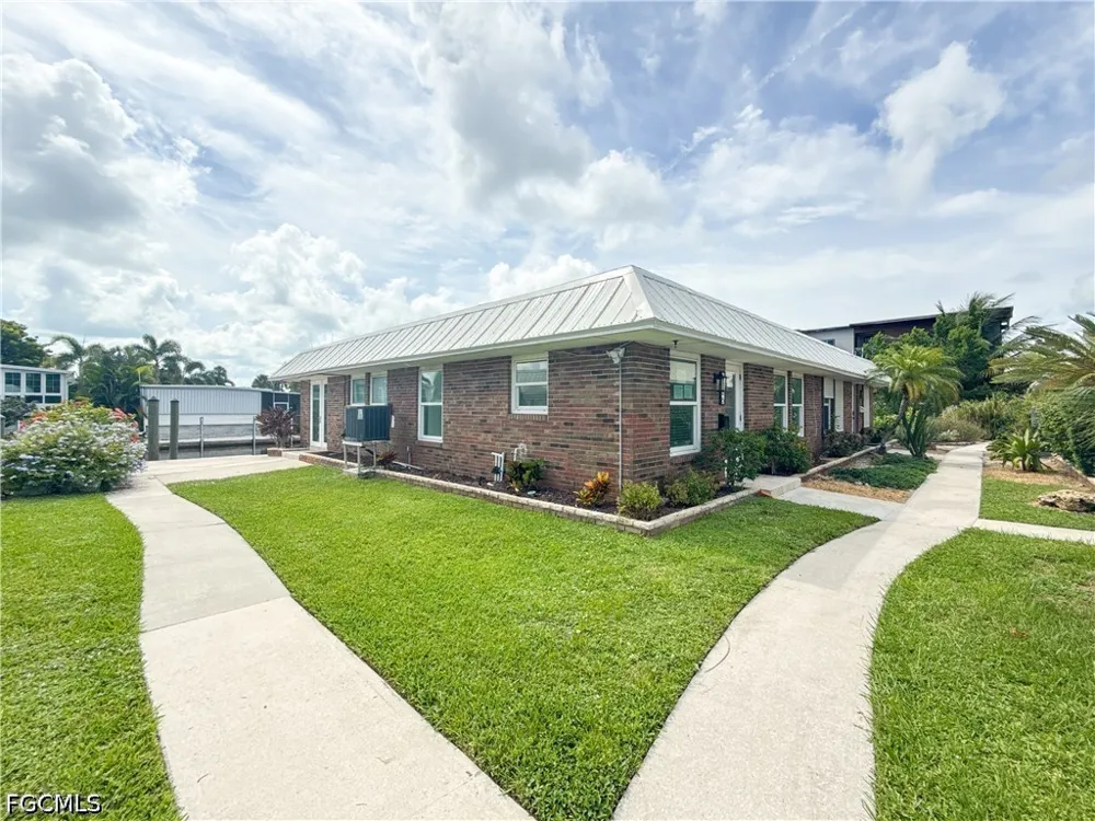 Arbutus Street #C2 Naples, FL 34112