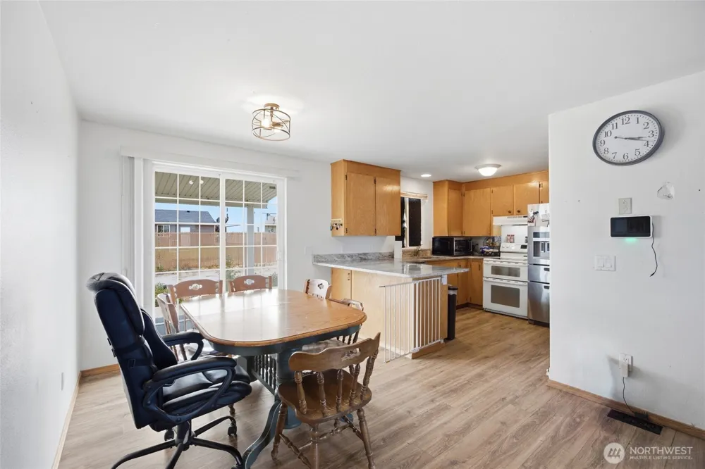 1227 Lowry Street Moses Lake, WA 98837
