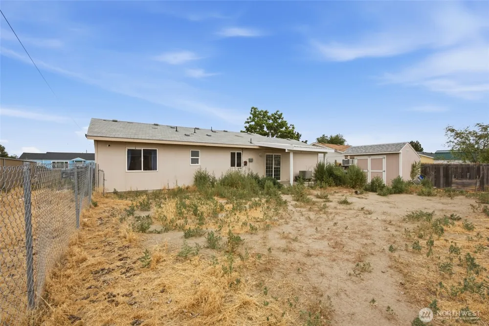 1227 Lowry Street Moses Lake, WA 98837