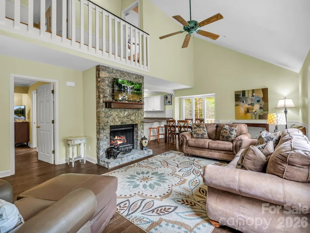 209 Dogwood Drive Lake Lure, NC 28746