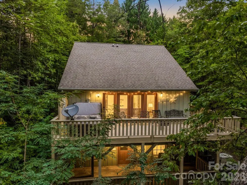 209 Dogwood Drive Lake Lure, NC 28746