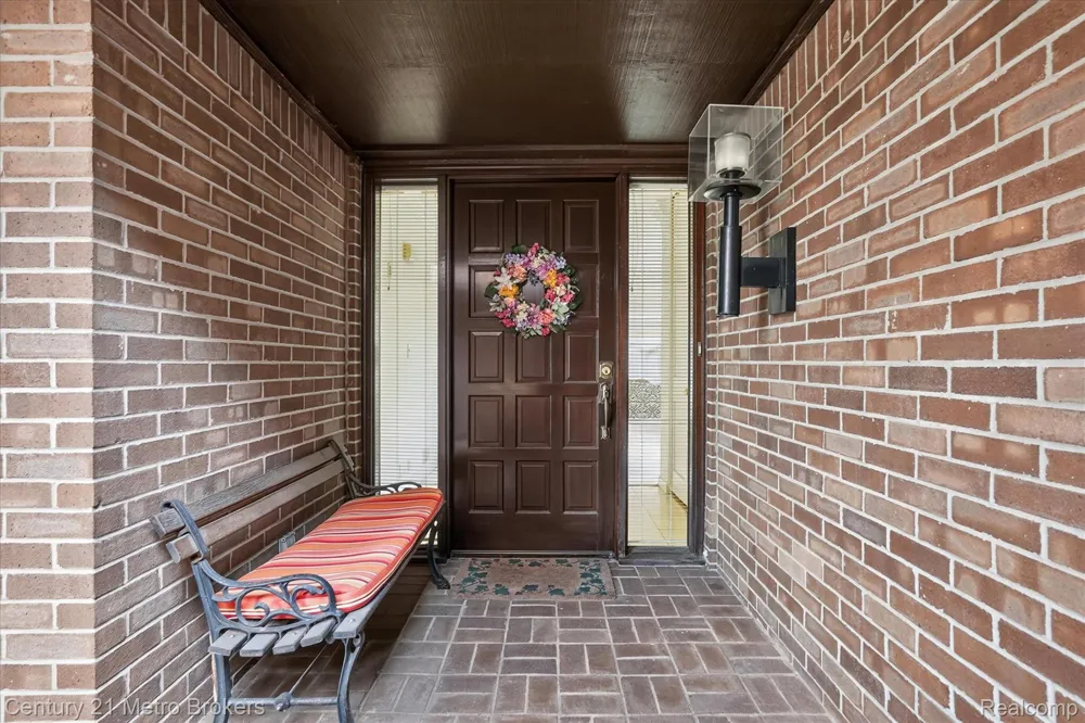 9095 S Saginaw Road #13 Grand Blanc Charter Township, MI 48439