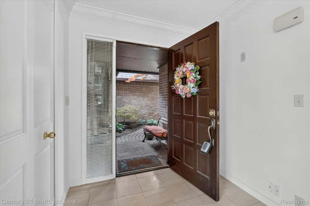 9095 S Saginaw Road #13 Grand Blanc Charter Township, MI 48439