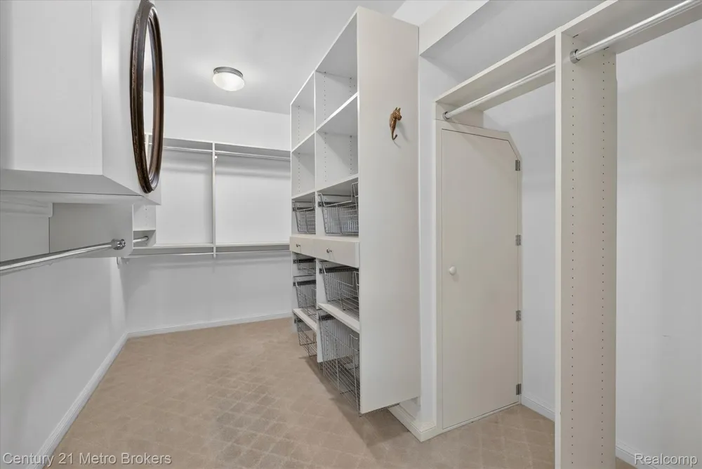 9095 S Saginaw Road #13 Grand Blanc Charter Township, MI 48439