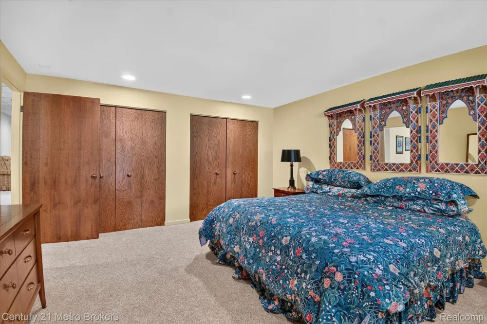 9095 S Saginaw Road #13 Grand Blanc Charter Township, MI 48439