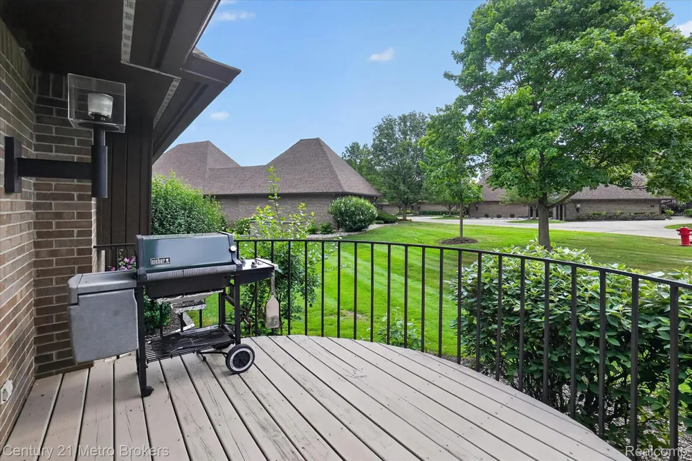 9095 S Saginaw Road #13 Grand Blanc Charter Township, MI 48439