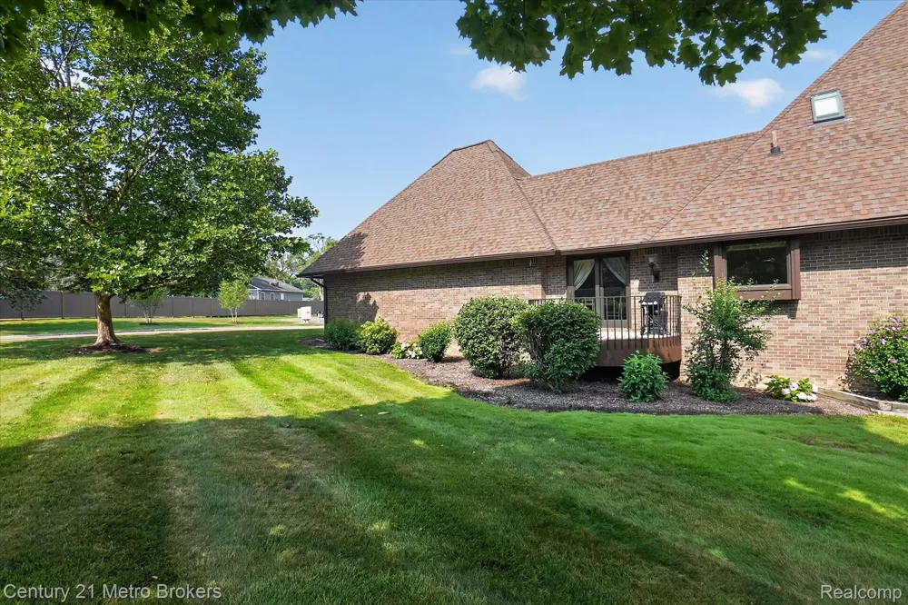 9095 S Saginaw Road #13 Grand Blanc Charter Township, MI 48439