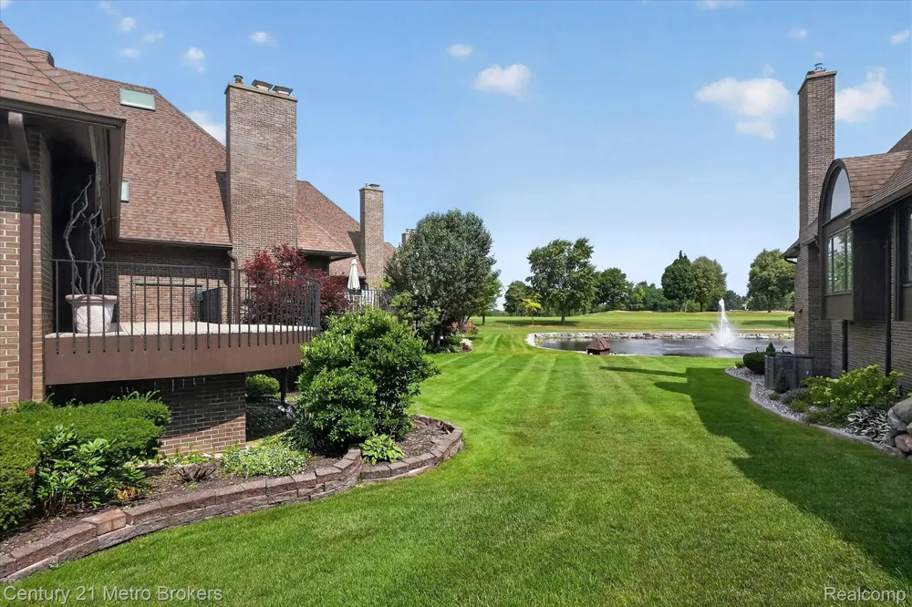 9095 S Saginaw Road #13 Grand Blanc Charter Township, MI 48439