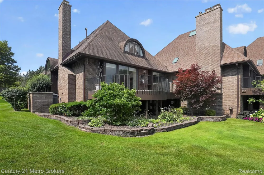 9095 S Saginaw Road #13 Grand Blanc Charter Township, MI 48439