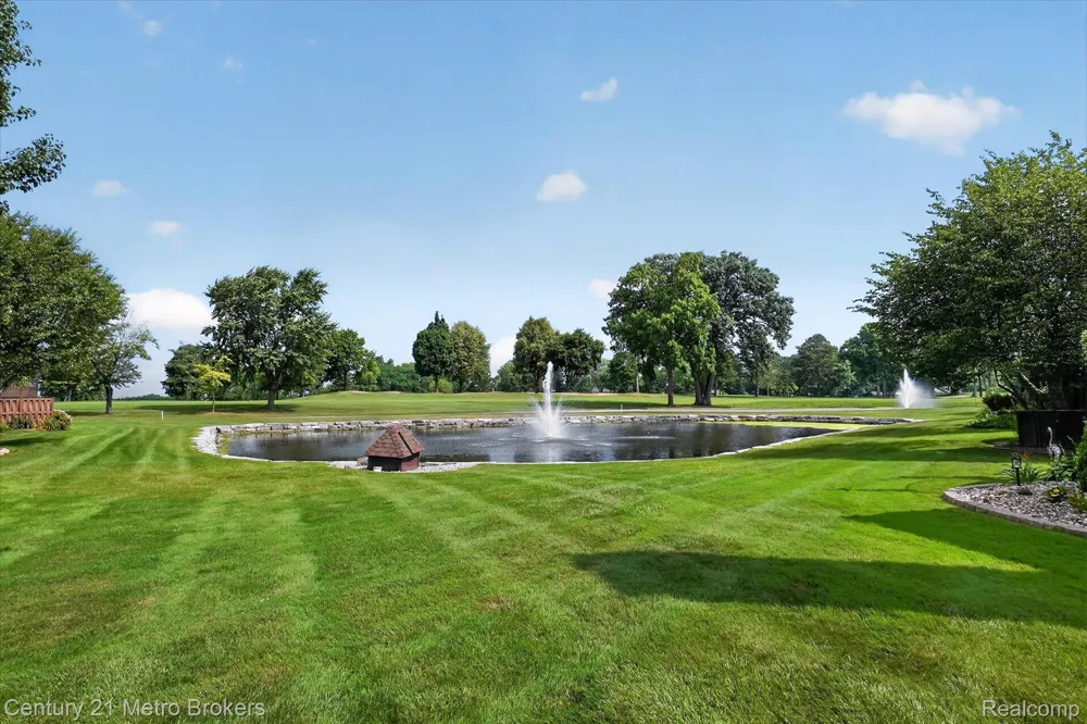 9095 S Saginaw Road #13 Grand Blanc Charter Township, MI 48439