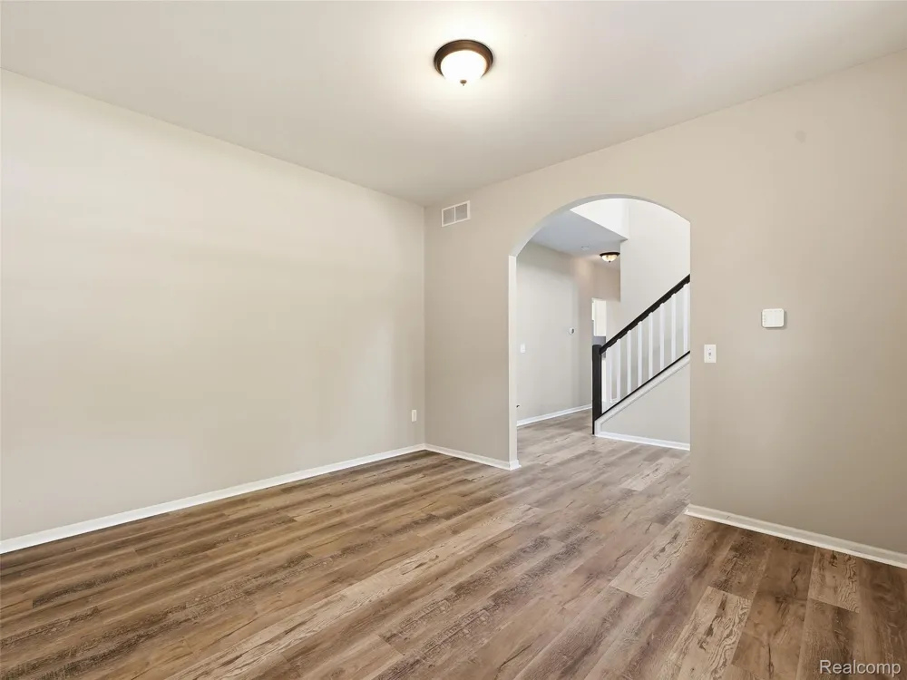 94 Blackberry Drive White Lake Charter Township, MI 48386