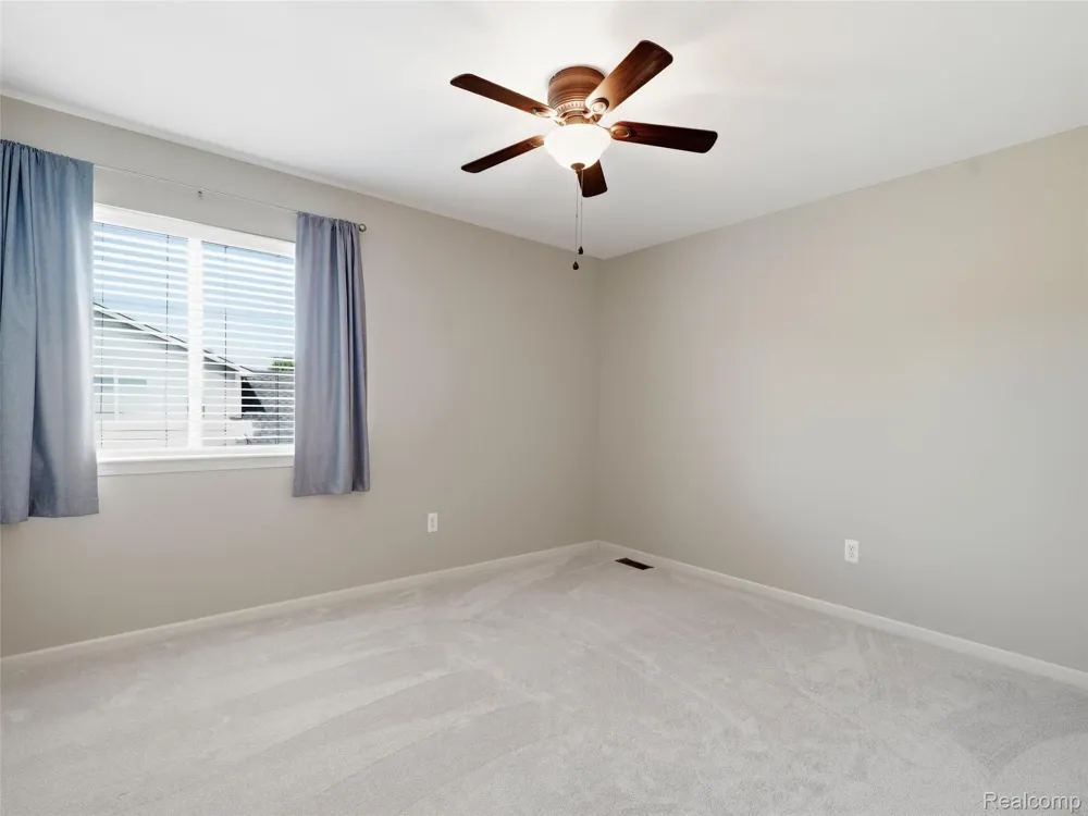 94 Blackberry Drive White Lake Charter Township, MI 48386