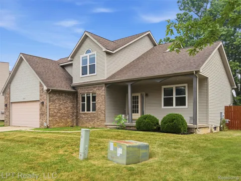 2347 Meadowlane Court