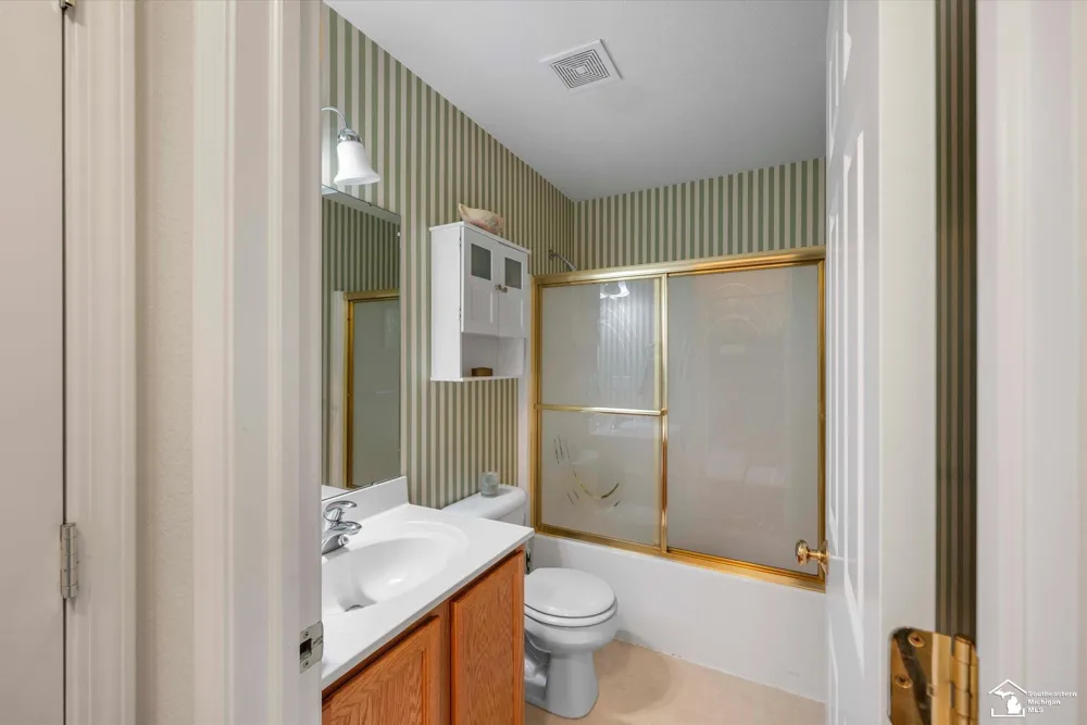 6646 Greenbriar Lane Bedford Township, MI 48182