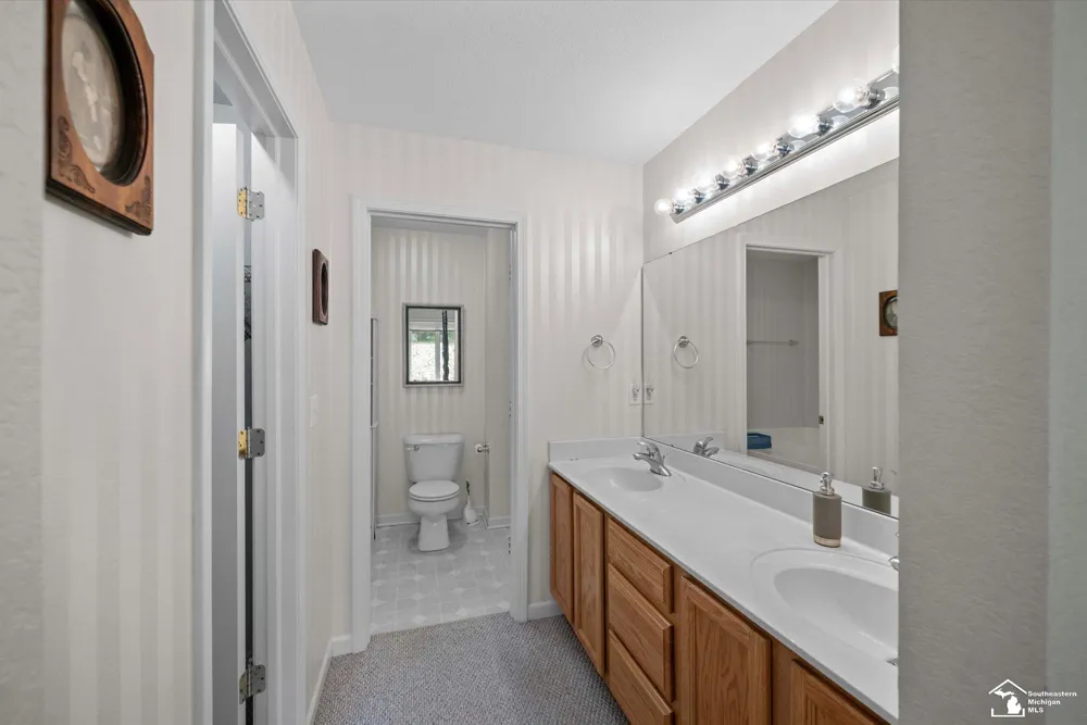 6646 Greenbriar Lane Bedford Township, MI 48182