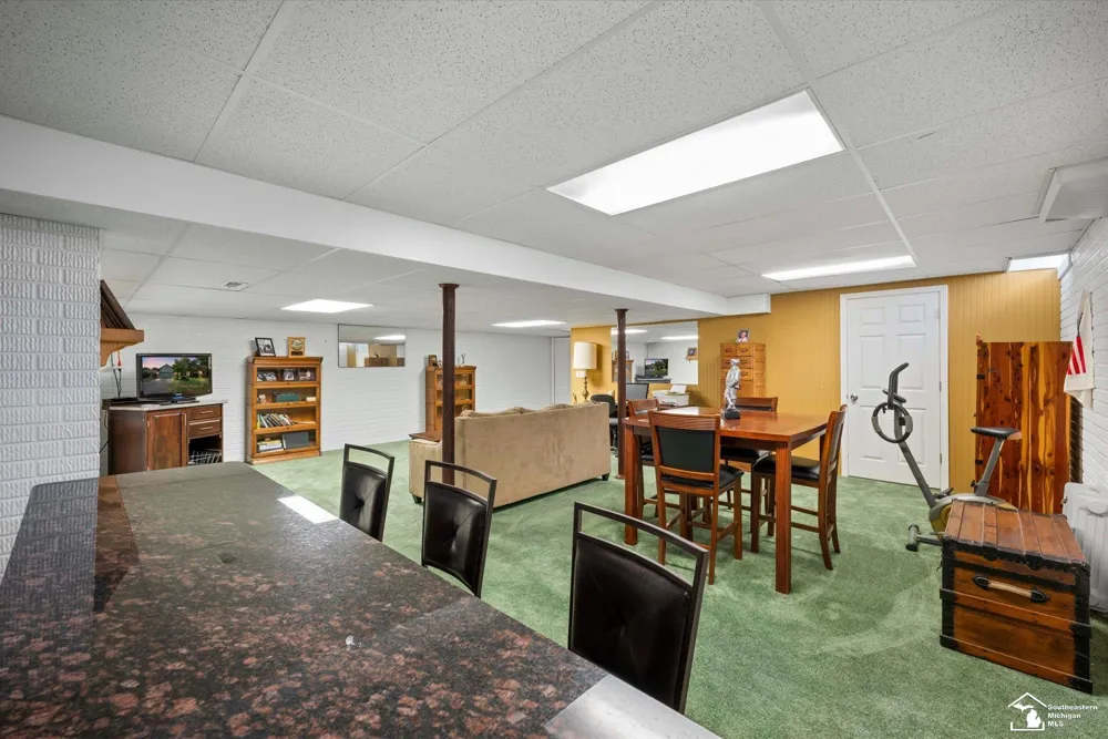 6646 Greenbriar Lane Bedford Township, MI 48182